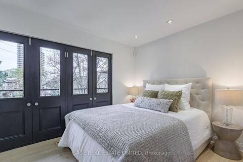 Photo 15 at 86 Dupont Street, Annex, Toronto