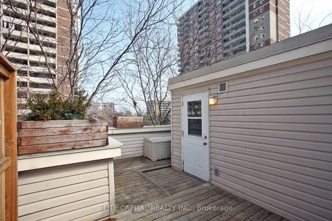 Photo 11 at 369 - 415 Jarvis Street, South St. James Town, Toronto
