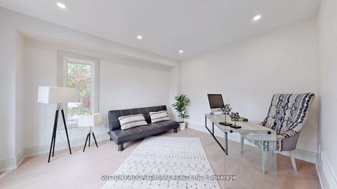 Photo 16 at 470 Doubletree Lane, Summerhill Estates, Newmarket