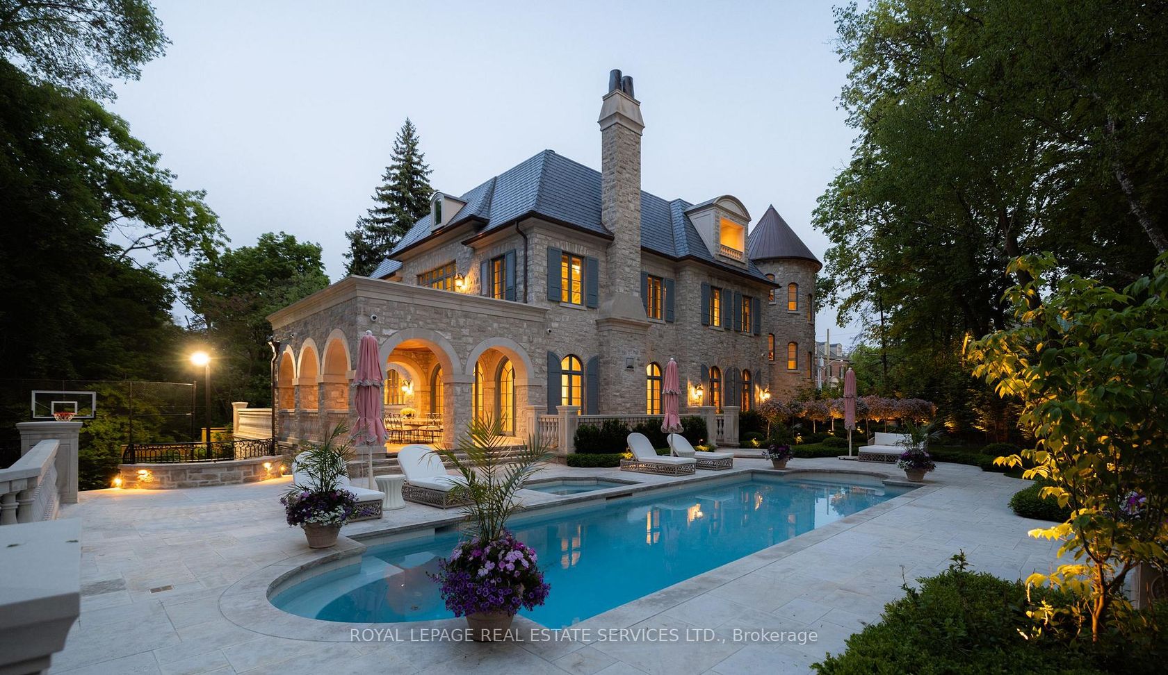221 Forest Hill Road, Forest Hill South, Toronto 