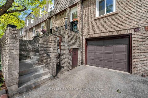 Photo 4 at 12 - 1 Davisbrook Boulevard, Sullivan, Toronto