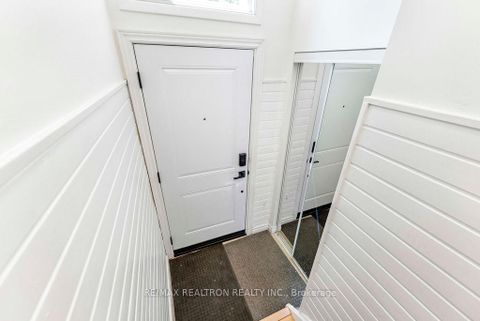 Photo 8 at 12 - 1 Davisbrook Boulevard, Sullivan, Toronto