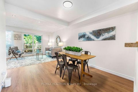 Photo 15 at 12 - 1 Davisbrook Boulevard, Sullivan, Toronto
