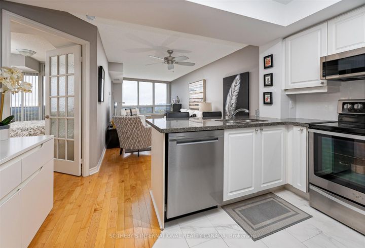 Photo 6 at 2108 - 1 Rean Drive, Bayview Village, Toronto