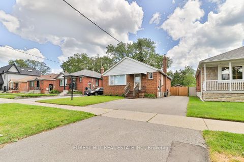 Photo 4 at 19 Silvercrest Avenue, Alderwood, Toronto