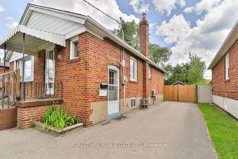 Photo 6 at 19 Silvercrest Avenue, Alderwood, Toronto