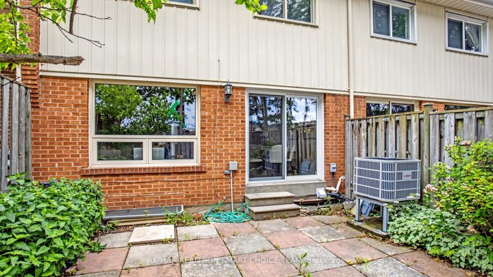 Photo 43 at 27 - 40 Dundalk Drive, Dorset Park, Toronto