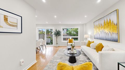 Photo 3 at 27 - 40 Dundalk Drive, Dorset Park, Toronto