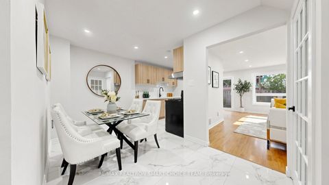 Photo 18 at 27 - 40 Dundalk Drive, Dorset Park, Toronto