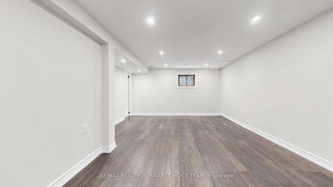 Photo 34 at 27 - 40 Dundalk Drive, Dorset Park, Toronto