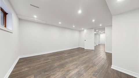 Photo 36 at 27 - 40 Dundalk Drive, Dorset Park, Toronto