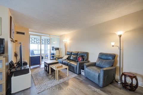 Photo 1 at 1112 - 330 Alton Towers Circle, Milliken, Toronto
