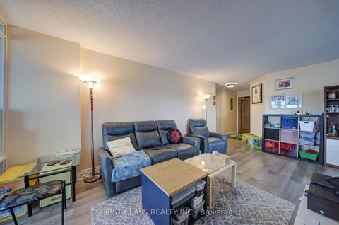 Photo 4 at 1112 - 330 Alton Towers Circle, Milliken, Toronto
