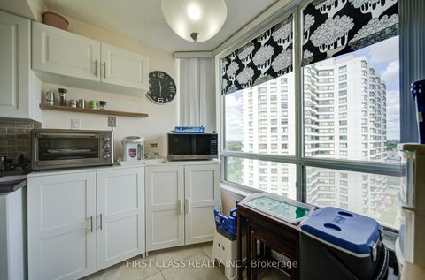 Photo 11 at 1112 - 330 Alton Towers Circle, Milliken, Toronto