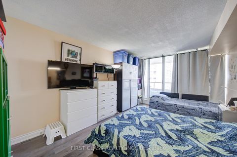 Photo 20 at 1112 - 330 Alton Towers Circle, Milliken, Toronto