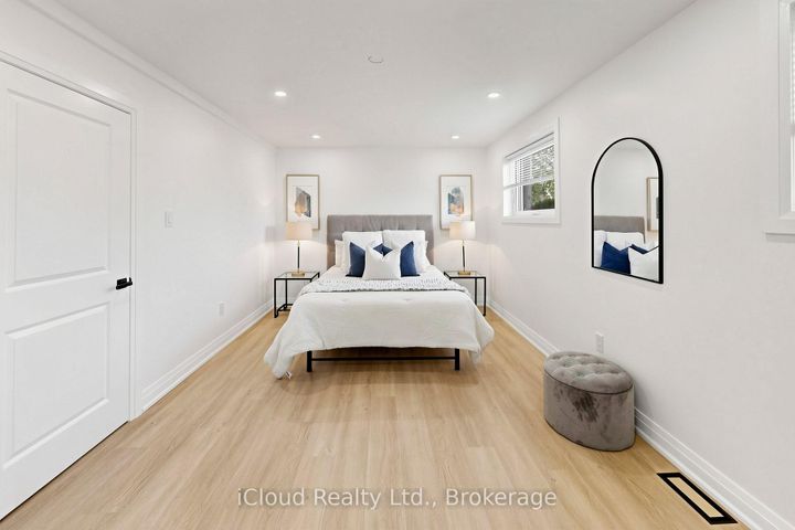 Photo 32 at 2151 Falmouth Terrace, Brant Hills, Burlington