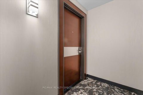 Photo 4 at PH06 - 15 Iceboat Terrace, Waterfront Communities C1, Toronto
