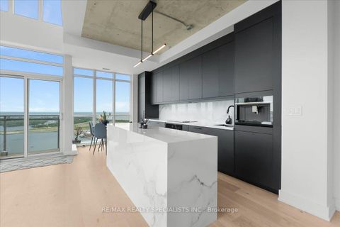 Photo 10 at PH06 - 15 Iceboat Terrace, Waterfront Communities C1, Toronto