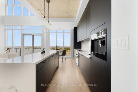 Photo 11 at PH06 - 15 Iceboat Terrace, Waterfront Communities C1, Toronto