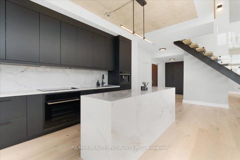 Photo 14 at PH06 - 15 Iceboat Terrace, Waterfront Communities C1, Toronto