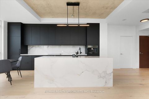 Photo 15 at PH06 - 15 Iceboat Terrace, Waterfront Communities C1, Toronto