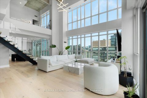 Photo 18 at PH06 - 15 Iceboat Terrace, Waterfront Communities C1, Toronto