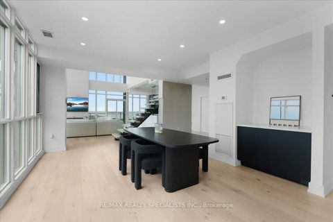 Photo 23 at PH06 - 15 Iceboat Terrace, Waterfront Communities C1, Toronto