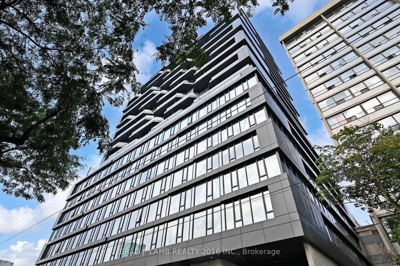 705 - 195 McCaul Street, Chinatown, Toronto 