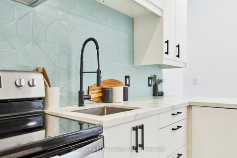 Photo 7 at 154 Mulock Avenue, Junction Area, Toronto