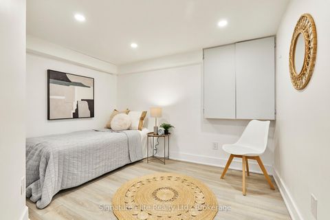 Photo 12 at 154 Mulock Avenue, Junction Area, Toronto