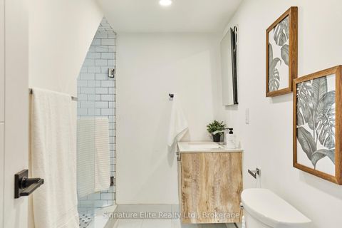 Photo 15 at 154 Mulock Avenue, Junction Area, Toronto