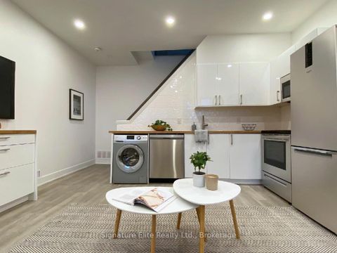 Photo 18 at 154 Mulock Avenue, Junction Area, Toronto