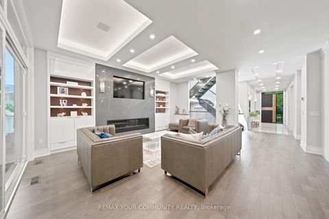 Photo 10 at 59 Cynthia Road, Smythe, Toronto