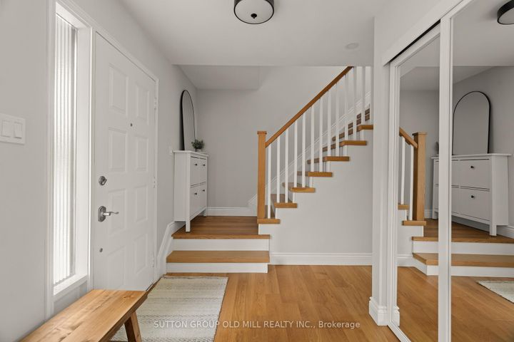 Photo 3 at 262 Chalmers Street, BR Bronte, Oakville