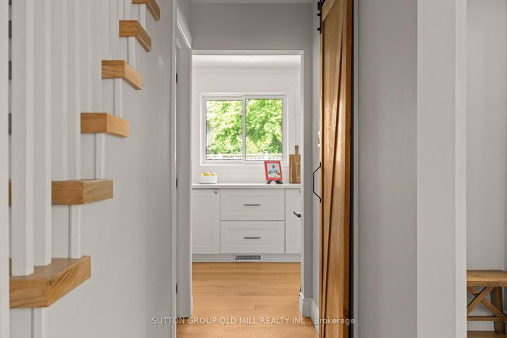 Photo 10 at 262 Chalmers Street, BR Bronte, Oakville