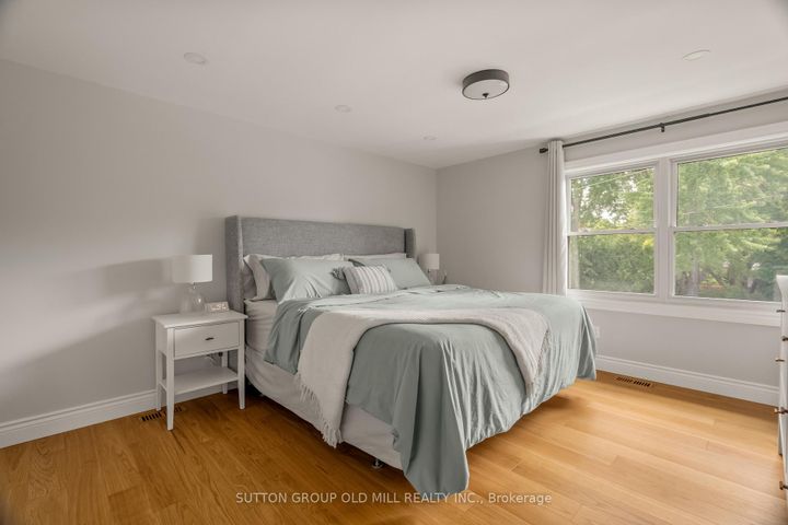 Photo 16 at 262 Chalmers Street, BR Bronte, Oakville
