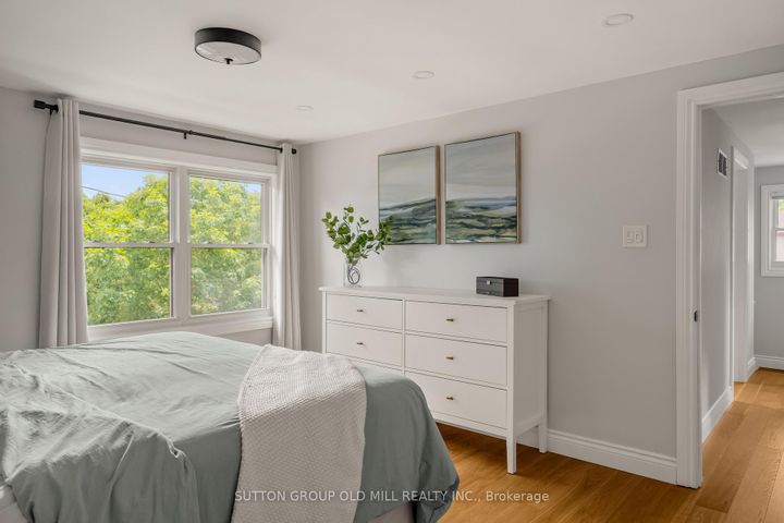 Photo 17 at 262 Chalmers Street, BR Bronte, Oakville