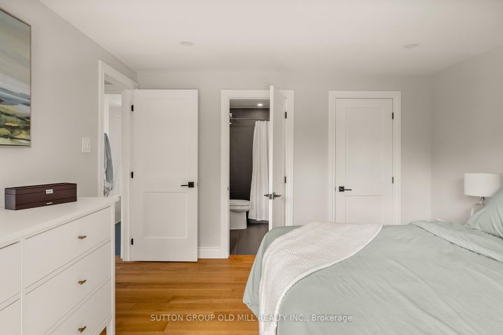 Photo 18 at 262 Chalmers Street, BR Bronte, Oakville