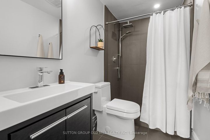 Photo 19 at 262 Chalmers Street, BR Bronte, Oakville