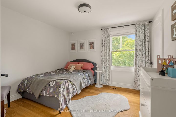 Photo 24 at 262 Chalmers Street, BR Bronte, Oakville