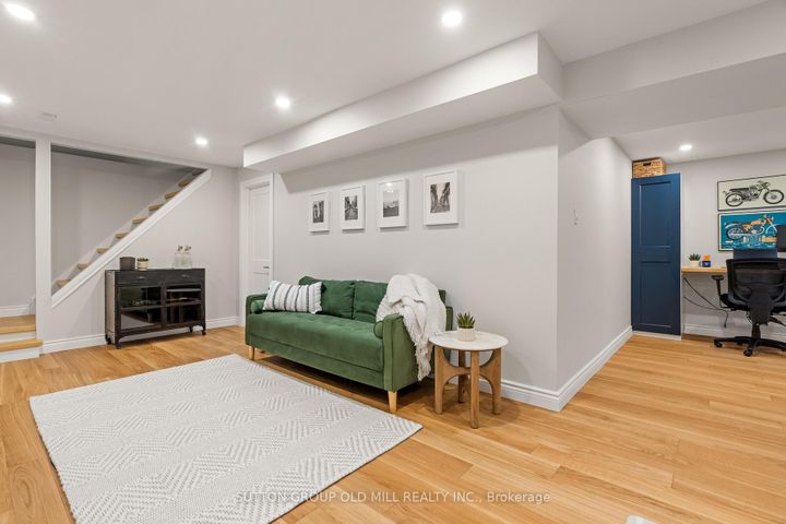 Photo 28 at 262 Chalmers Street, BR Bronte, Oakville