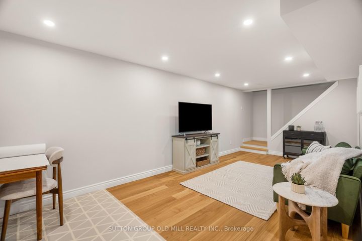 Photo 30 at 262 Chalmers Street, BR Bronte, Oakville