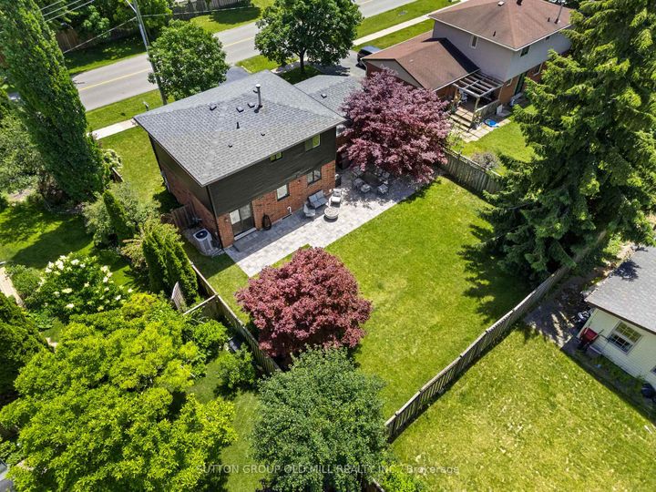 Photo 37 at 262 Chalmers Street, BR Bronte, Oakville