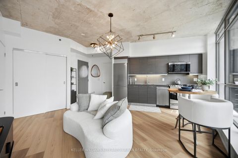 Photo 2 at 607 - 90 Trinity Street, Moss Park, Toronto