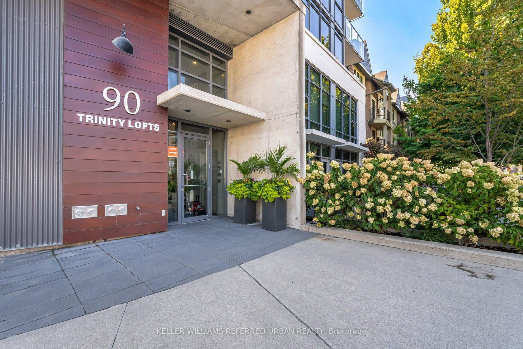 607 - 90 Trinity Street, Moss Park, Toronto photo number 2