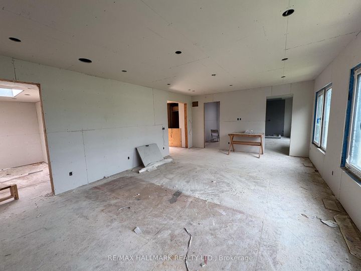 Photo 12 at 23 Morewood Crescent, Bayview Village, Toronto