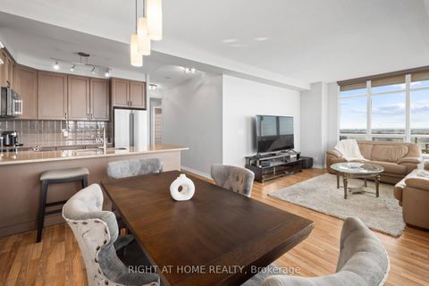 Photo 11 at 1012 - 9235 Jane Street, Maple, Vaughan