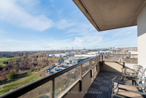 Photo 26 at 1012 - 9235 Jane Street, Maple, Vaughan