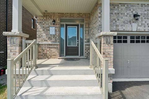 Photo 3 at 14 Sam Battaglia Cres Crescent, Sutton & Jackson's Point, Georgina