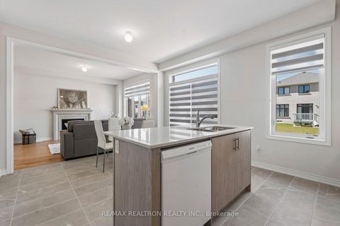 Photo 19 at 14 Sam Battaglia Cres Crescent, Sutton & Jackson's Point, Georgina